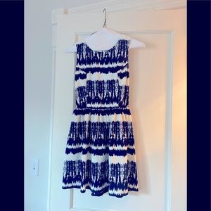 Aqua by Bloomingdales. Navy and white dress. Gold zipper in back
